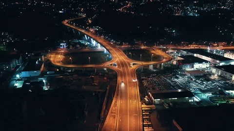 Aerial Hyperlapse of Traffic over big intersection bridges and ring road. Vidéo 104158621