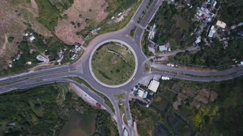 Aerial Image Showcasing Fourway Junction With Central Grass Patch 動画素材 331541444