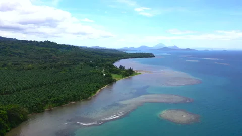 Aerial of Kimbe Bay Stockbeeldmateriaal 138251204