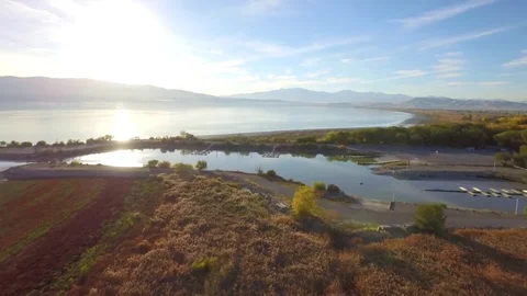 Aerial Lake Docks Flyover Vídeos de archivo 77112205