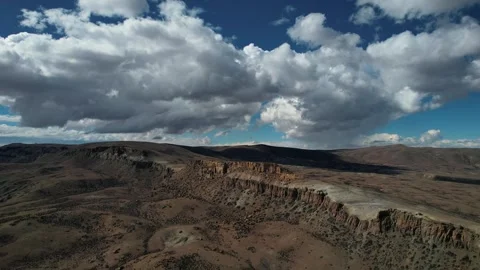Aerial Landscape Of Patagonia With Dramatic Clouds Over Rocky Cliff 스톡 동영상 332599526