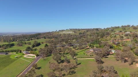 Aerial landscape view toward Mount Panorama in Bathurst NSW 스톡 동영상 334925710
