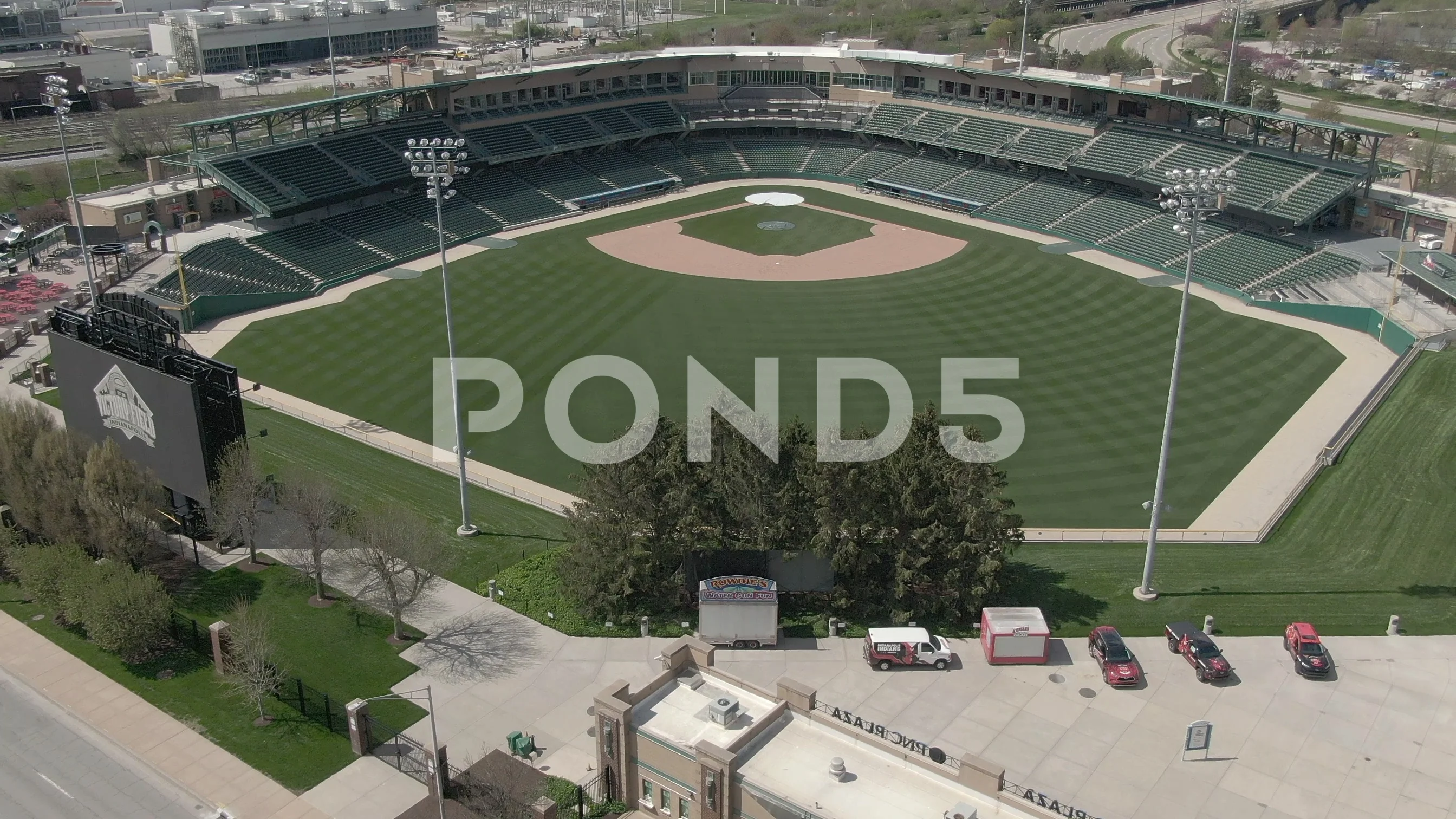 Exploring An Abandoned Minor League Baseball Stadium 