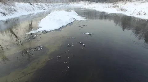 AERIAL: Misty river in winter Video stock 68596906