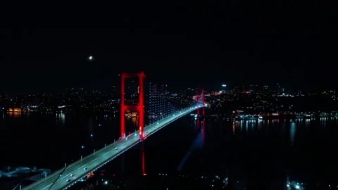 Aerial night view of Bosphorus Bridge in Istanbul Video stock 135510713
