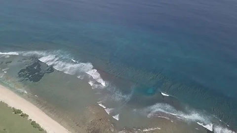 Aerial Ocean Surface Waves  库存影片 87686293