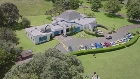 Aerial: One Tree Hill in cornwall park, Auckland, New Zealand Stock Footage 165998407