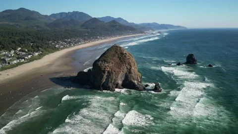 Aerial Orbit Circling Haystack Rock, Cannon Beach Видео 348419489