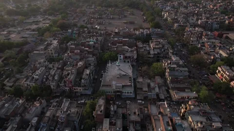 Aerial Orbit Mosque In Dense Population Town In India 스톡 동영상 267437281