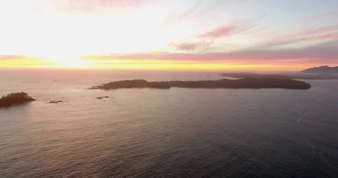 Aerial over ocean sunset Stockbeeldmateriaal 90680155