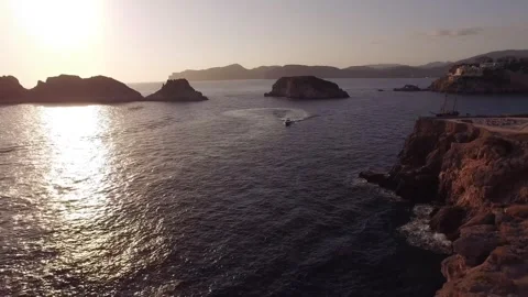 Aerial Over Rugged Cliffs and Islets at Sunset, Coastal Panorama, Drone Shot Vidéo 340342648