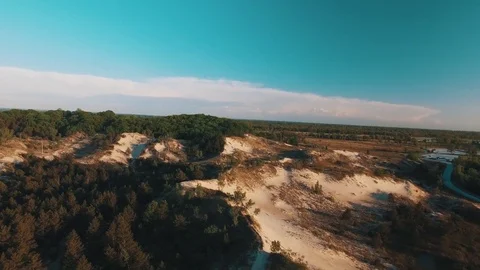 Aerial pan at the beach Vídeo Stock 75823343