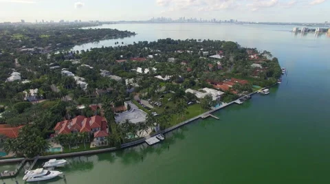 Aerial Pan shot of La Gorce &amp; Allison Island - 4K Stock Footage 60646772