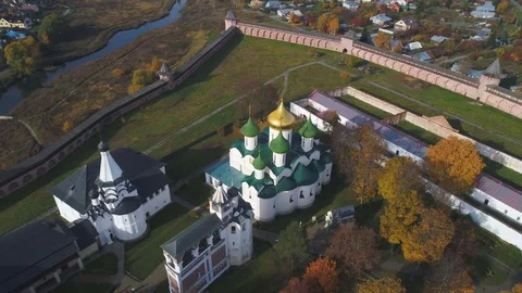 Aerial panorama of the Savior Euthymius monastery in Suzdal in the fall Stock Footage 101784512