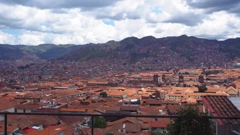 Aerial panorama view of Cusco, Peru Vidéo 333775270