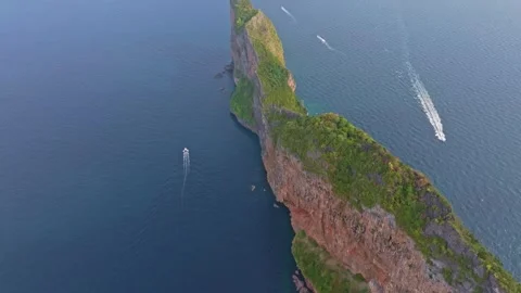 Aerial panoramic of Koh Phi Phi Lee with Maya Bay and Phi Leh Bay Stock Footage 303357530