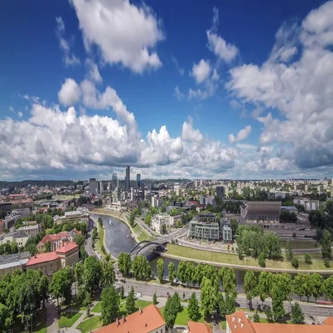 Aerial panoramic timelapse of Vilnius, Lithuania. 스톡 동영상 69546494