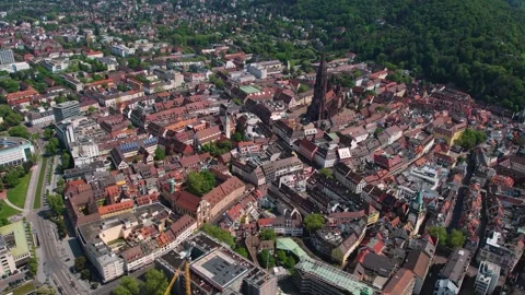 Aerial panoramic view around the old town of Freiburg im Breisgau  in Germany Vídeo Stock 308804500