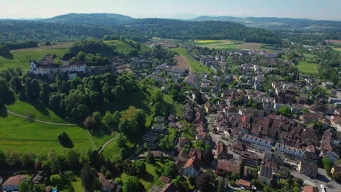 Aerial panoramic view around the town  Lenzburg  in Switzerland 库存影片 308535008