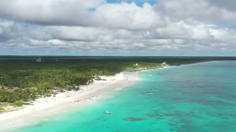 Aerial panoramic view of the beach and the mayan ruins in Tulum, Mexico Stock Footage 144587973