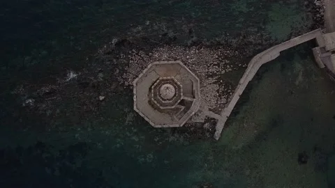 Aerial panoramic view of the Bourtzi tower in Methoni Venetian Fortress, Gree Stock Footage 144592791