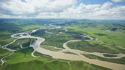 Aerial Panoramic View of the First Bend of Yellow River in Ruoergai Wetland 스톡 동영상 346967306