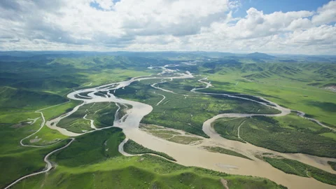 Aerial Panoramic View of the First Bend of Yellow River in Ruoergai Wetland 스톡 동영상 346983397