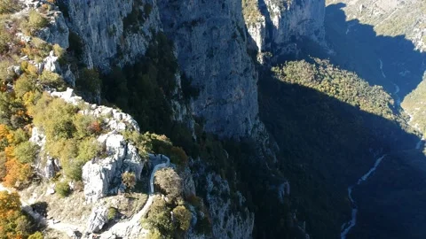 Aerial panoramic view of the impressive Vikos gorge in the Zagoria region at  Stockbeeldmateriaal 166822754