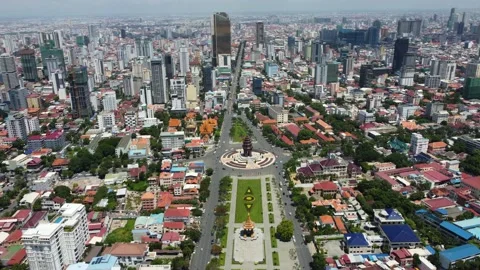Aerial panoramic view of Independence Monument, Phnom Penh, Cambodia 4K Stock Footage 197745705