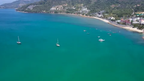 Aerial panoramic view landscape and cityscape view Patong beach Phuket Thailand. Vídeo Stock 153378595