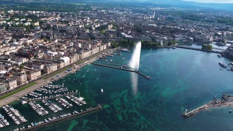 Aerial panoramic view of the old town city Geneva Видео 309047300
