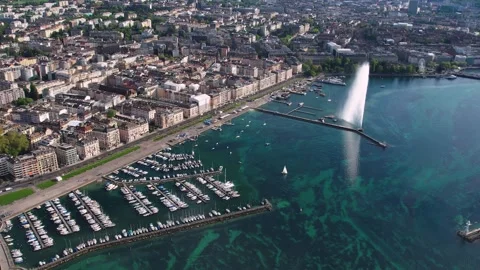 Aerial panoramic view of the old town city Geneva Видео 309047325