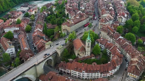Aerial panoramic view of the old town city bern Vidéo 309081669