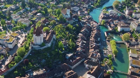 Aerial panoramic view of the old town city Thun Vidéo 309125763