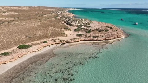 Aerial of Paradise Beach, Ningaloo Reef, UNESCO World Heritage Site, Coral Bay, Vidéo 273592053