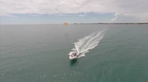 Aerial parasailing 2 스톡 동영상 39666645
