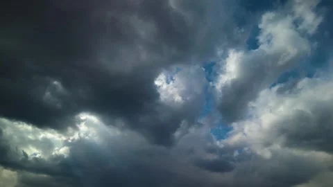 Aerial Perspective of Cloud Formations Over the City 库存影片 333263318