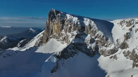 Aerial, Pic de Bure, Dévoluy Massif, Alps, France. Counterclockwise. Stock-Footage 334383851