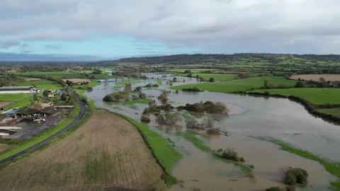Aerial Pull Back of Flooded Fields in Wiltshire 스톡 동영상 254785148