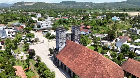 Aerial pullback from Mang Lang Church, Phu Yen, Vietnam Vídeo Stock 341857336