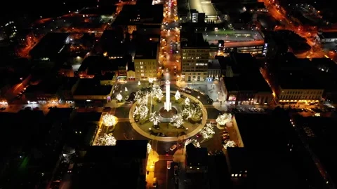 Aerial Pullback View of the Soldiers and Sailors Monument in Easto.. Stock-Footage 242891320