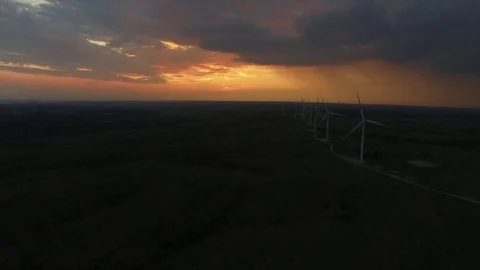 Aerial pullback from windfarm Stock Footage 81723113