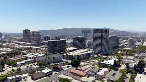 Aerial pullout from glendale california Stock Footage 338035736