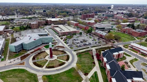Aerial push in nc a and t state university in greensboro 库存影片 332822004