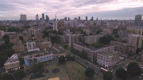 Aerial push in view of the skyline of the city of London Stock Footage 68580435