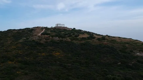 Aerial rising view of Poseidon Temple on Capo Sounio Stock Footage 125925938