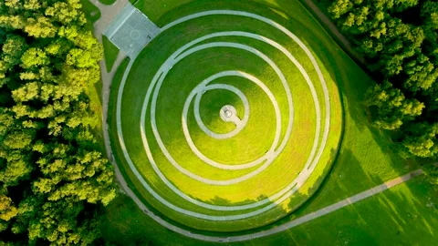 Aerial rotating top-down view of Pilsudski's Mound, an artificial mound, Krakow 스톡 동영상 232636988