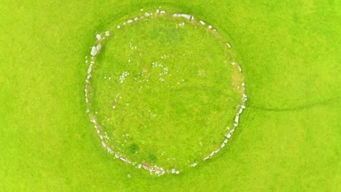Aerial rotating top-down view of the famous Beltany stone circle, Ireland 스톡 동영상 248710718