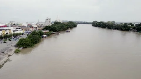 Aerial Sails Over The Sinú river of Colombian. Vidéo 201267379