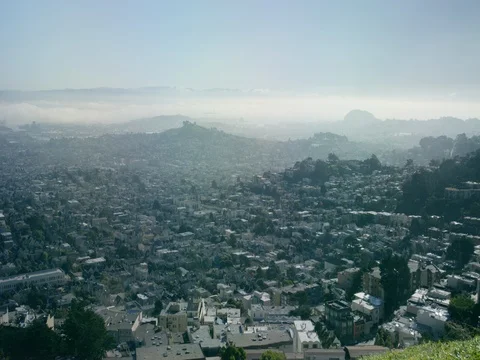 Aerial of San Francisco cityscape covered on a foggy day 動画素材 77344553